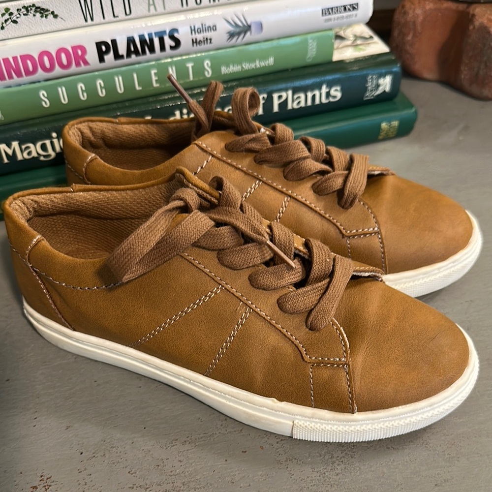 Casual Brown Sneakers